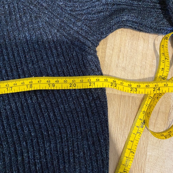 Vintage Parkhurst Cardigan – Women’s M – Navy – Cozy Canadian Made - Picture 11 of 12